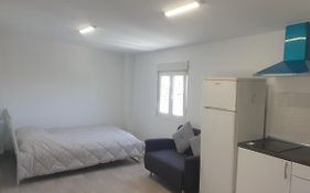 Alojamiento Para Descansar En Tranquilidad Con Todo A Mano